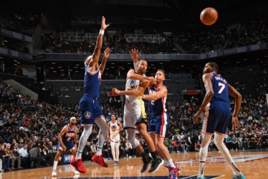 库里37分+9三分杜兰特19+5 勇士三节灭悬念117-99轻取篮网 库里37分+9三分杜兰特19+5 勇士三节灭悬念117-99轻取篮网