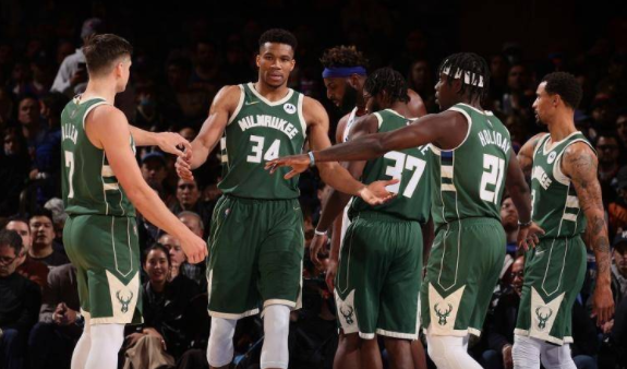 雄鹿123-92大胜魔术迎4连胜 字母哥12+8+9霍勒迪18分 雄鹿123-92大胜魔术迎4连胜 字母哥12+8+9霍勒迪18分