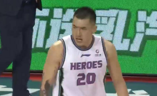 吴冠希24+6陶汉林摘大号两双 江苏四人上双87-93负山东 吴冠希24+6陶汉林摘大号两双 江苏四人上双87-93负山东