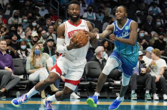 三球16+5+7罗齐尔27分 黄蜂六人上双123-99轻取火箭 三球16+5+7罗齐尔27分 黄蜂六人上双123-99轻取火箭