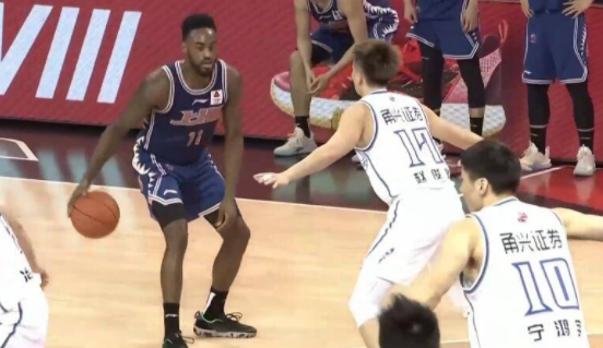 富兰克林19+12+7领六人上双 上海119-93大胜宁波取连胜 富兰克林19+12+7领六人上双 上海119-93大胜宁波取连胜