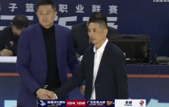 广东108-104逆转福建送其4连败 阿联22+10高登空砍40分 广东108-104逆转福建送其4连败 阿联22+10高登空砍40分