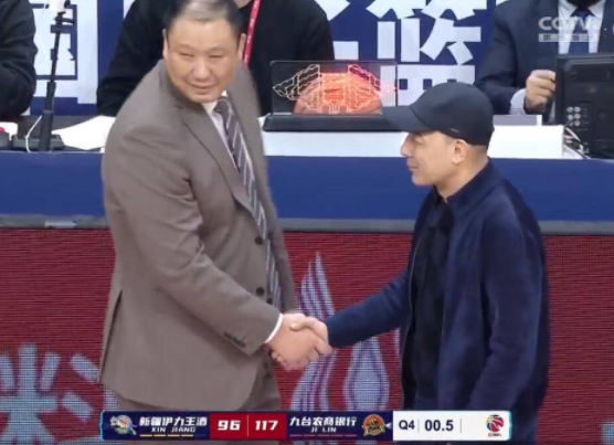 琼斯28+8+9齐麟空砍25分 吉林6人上双117-96止新疆4连胜 琼斯28+8+9齐麟空砍25分 吉林6人上双117-96止新疆4连胜