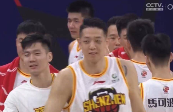 萨林杰21+11斯蒂马克摘两双 深圳4人上双103-81大胜宁波 萨林杰21+11斯蒂马克摘两双 深圳4人上双103-81大胜宁波