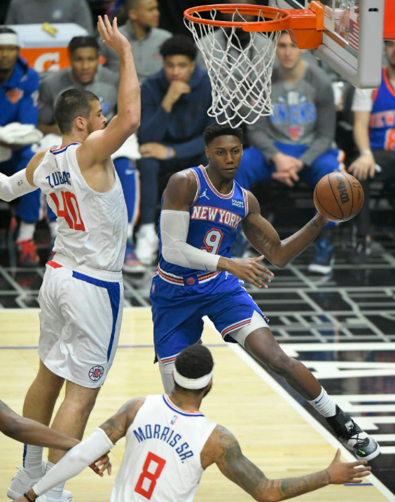 巴雷特24+9+4兰德尔10分 尼克斯116-93终结快船五连胜 巴雷特24+9+4兰德尔10分 尼克斯116-93终结快船五连胜