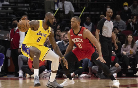 詹皇三双威少30+8+6 榜眼生涯之夜火箭139-130加时胜湖人 詹皇三双威少30+8+6 榜眼生涯之夜火箭139-130加时胜湖人