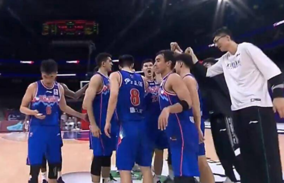 阿不都狂砍50分生涯新高 新疆140-134险胜福建继续冲季后赛 阿不都狂砍50分生涯新高 新疆140-134险胜福建继续冲季后赛