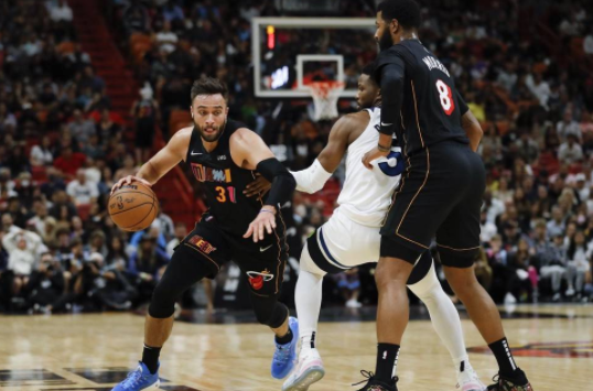 唐斯15+10希罗30分 森林狼8人得分上双113-104赛季横扫热火 唐斯15+10希罗30分 森林狼8人得分上双113-104赛季横扫热火