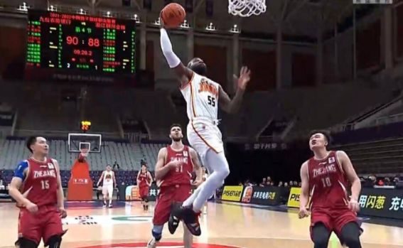 琼斯47+18+12吴前空砍29分 吉林115-111险胜送浙江两连败 琼斯47+18+12吴前空砍29分 吉林115-111险胜送浙江两连败