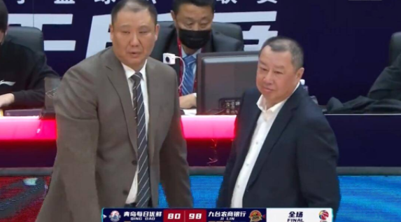 吉林98-80轻取青岛排名升至第九 琼斯43+8+6约翰逊空砍18+17 吉林98-80轻取青岛排名升至第九 琼斯43+8+6约翰逊空砍18+17