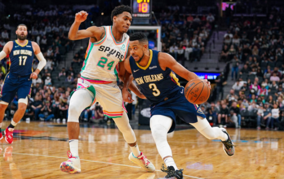 马刺首节崩盘91-124惨败鹈鹕 穆雷17+9+5麦科勒姆20分 马刺首节崩盘91-124惨败鹈鹕 穆雷17+9+5麦科勒姆20分