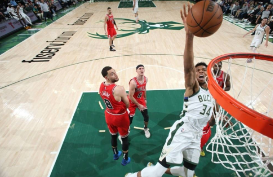 字母哥25+17伊巴卡TT起冲突 公牛3人20+以98-126仍负雄鹿 字母哥25+17伊巴卡TT起冲突 公牛3人20+以98-126仍负雄鹿