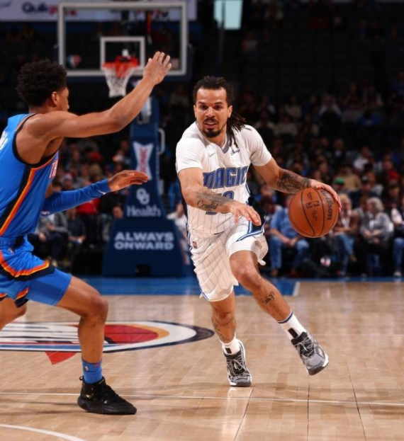 安东尼班巴均砍两双 马勒东25+6雷霆118-102胜魔术 安东尼班巴均砍两双 马勒东25+6雷霆118-102胜魔术