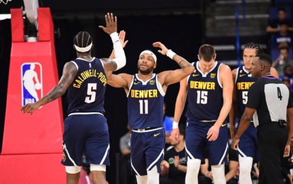 NBA季前赛-掘金8人上双126-115击沉快船 约基奇仅得2分鲍威尔空砍34分 NBA季前赛-掘金8人上双126-115击沉快船 约基奇仅得2分鲍威尔空砍34分