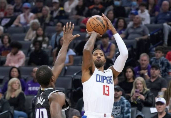 小卡沃尔轮休福克斯空砍36分 乔治40+6+6 快船111-109险胜国王 小卡沃尔轮休福克斯空砍36分 乔治40+6+6 快船111-109险胜国王