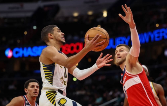 NBA-步行者127-117胜奇才 哈里伯顿25+12比尔31分 特纳27分5帽 NBA-步行者127-117胜奇才 哈里伯顿25+12比尔31分 特纳27分5帽