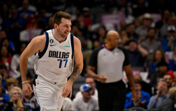 NBA-独行侠114-105胜魔术避连败 东契奇44分创赛季新高小哈达威21分 NBA-独行侠114-105胜魔术避连败 东契奇44分创赛季新高小哈达威21分