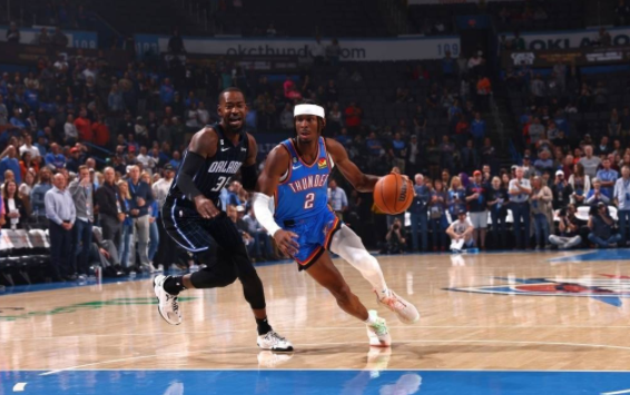 亚历山大34+6小卡特30+12 班切罗15分雷霆116-108胜魔术 亚历山大34+6小卡特30+12 班切罗15分雷霆116-108胜魔术