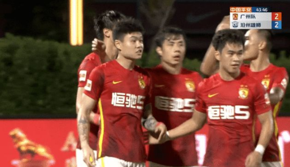 中超-广州3-3平沧州遭十轮不胜 杨立瑜梅开二度蒿俊闵送助攻 中超-广州3-3平沧州遭十轮不胜 杨立瑜梅开二度蒿俊闵送助攻