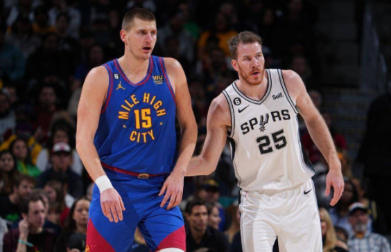 约老师三节打卡21+10海兰德6记三分 掘金126-101大胜马刺 约老师三节打卡21+10海兰德6记三分 掘金126-101大胜马刺