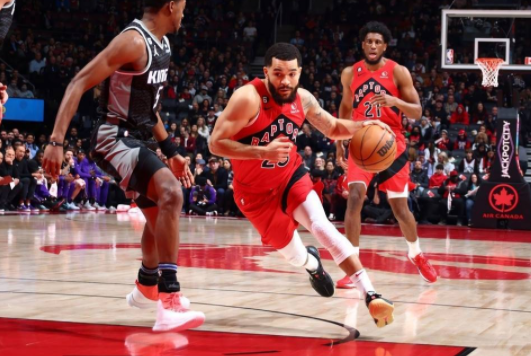 福克斯27+10国王124-123险胜猛龙 小萨21+20+7范乔丹39+8 福克斯27+10国王124-123险胜猛龙 小萨21+20+7范乔丹39+8