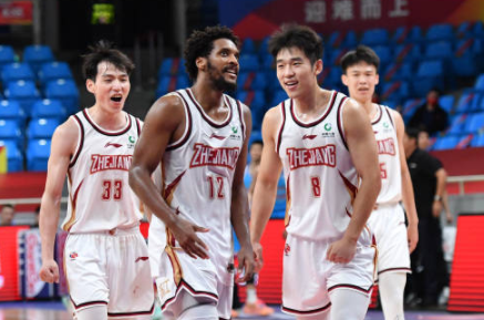 CBA-浙江102-60大胜辽宁取14连胜 吴前20+7辽宁3大主力缺阵 CBA-浙江102-60大胜辽宁取14连胜 吴前20+7辽宁3大主力缺阵