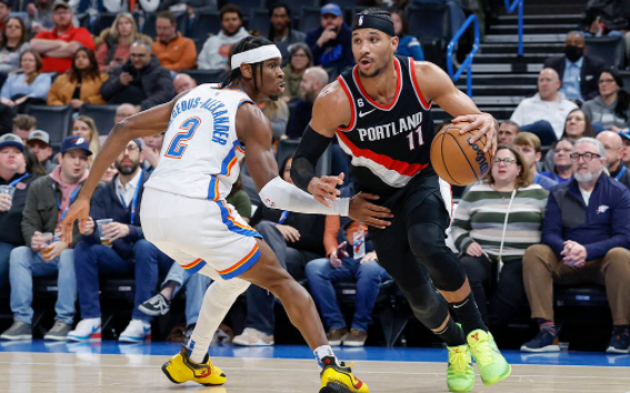 NBA-开拓者98-101不敌雷霆遭遇两连败 亚历山大27+6小西蒙斯失绝平 NBA-开拓者98-101不敌雷霆遭遇两连败 亚历山大27+6小西蒙斯失绝平