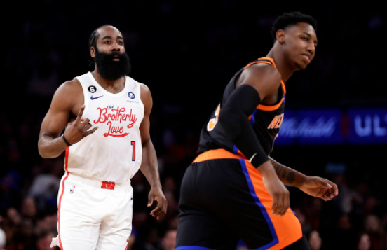 恩比德35分哈登两双 76人119-112逆转尼克斯获8连胜 恩比德35分哈登两双 76人119-112逆转尼克斯获8连胜