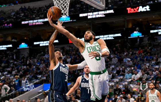 NBA-绿军客场124-95终结独行侠7连胜 塔图姆29+14+10东契奇23分 NBA-绿军客场124-95终结独行侠7连胜 塔图姆29+14+10东契奇23分