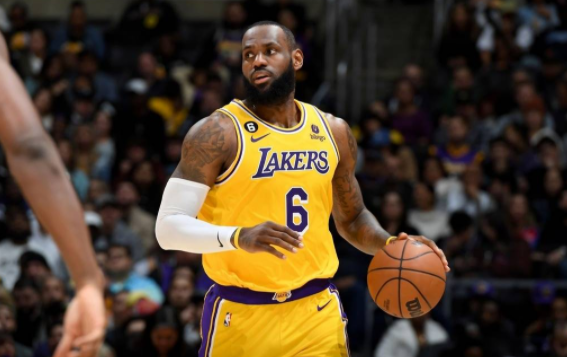 NBA-湖人111-116憾负国王 詹姆斯32+8+9威少19+7+5 福克斯31分 NBA-湖人111-116憾负国王 詹姆斯32+8+9威少19+7+5 福克斯31分