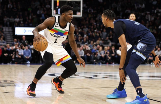 爱德华兹25+7莫兰特三双 拉塞尔19+8森林狼111-100送灰熊五连败 爱德华兹25+7莫兰特三双 拉塞尔19+8森林狼111-100送灰熊五连败