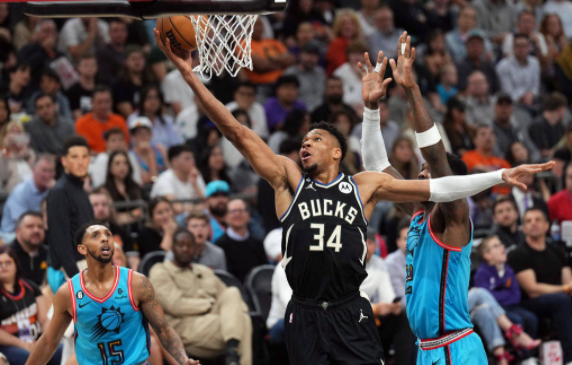 字母哥36+11+8 大洛21+10 布克30分 雄鹿116-104力克太阳锁定季后赛 字母哥36+11+8 大洛21+10 布克30分 雄鹿116-104力克太阳锁定季后赛