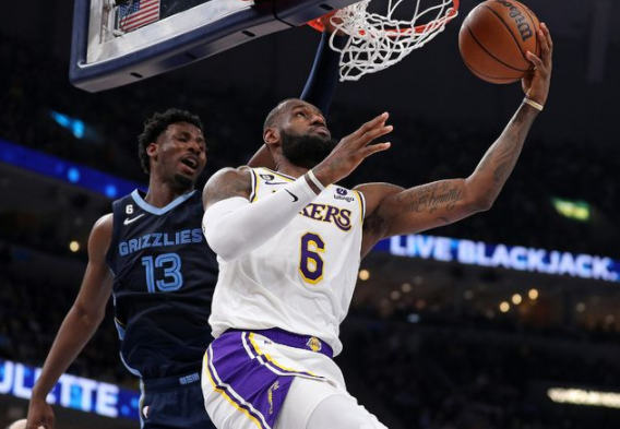 湖人128-112击败灰熊总分1-0 詹姆斯21+11八村垒29+6成奇兵 湖人128-112击败灰熊总分1-0 詹姆斯21+11八村垒29+6成奇兵