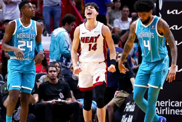 季前赛-巴特勒缺阵 希罗22+5 鲍尔17+7 热火113-109逆转黄蜂 季前赛-巴特勒缺阵 希罗22+5 鲍尔17+7 热火113-109逆转黄蜂