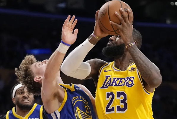 季前赛-库明加26分 库里18分 里夫斯16分 勇士129-125险胜湖人 季前赛-库明加26分 库里18分 里夫斯16分 勇士129-125险胜湖人