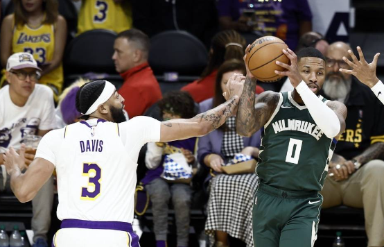 季前赛-利拉德首秀14分 字母哥16+8 浓眉16+7+5 雄鹿108-97力克湖人 季前赛-利拉德首秀14分 字母哥16+8 浓眉16+7+5 雄鹿108-97力克湖人