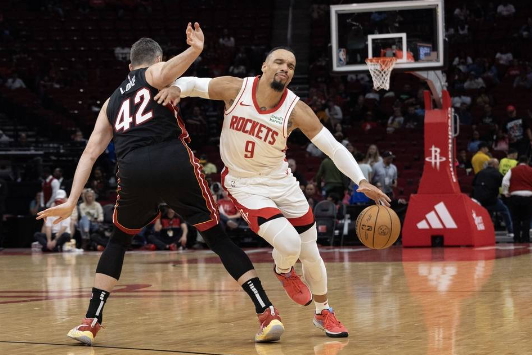 申京16+12范弗利特20分 阿德巴约11分热火104-110不敌火箭 申京16+12范弗利特20分 阿德巴约11分热火104-110不敌火箭