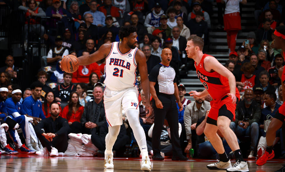 恩比德34+9+8 马克西34+6+7 巴恩斯24+8+5 76人114-107客胜猛龙 恩比德34+9+8 马克西34+6+7 巴恩斯24+8+5 76人114-107客胜猛龙