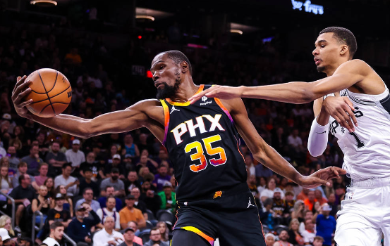 凯尔登准绝杀!杜兰特26+7文班砍18+8 马刺115-114险胜太阳 凯尔登准绝杀!杜兰特26+7文班砍18+8 马刺115-114险胜太阳