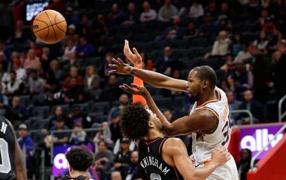 杜兰特轰41分康宁汉姆26+6 太阳120-106力克活塞终止连败 杜兰特轰41分康宁汉姆26+6 太阳120-106力克活塞终止连败