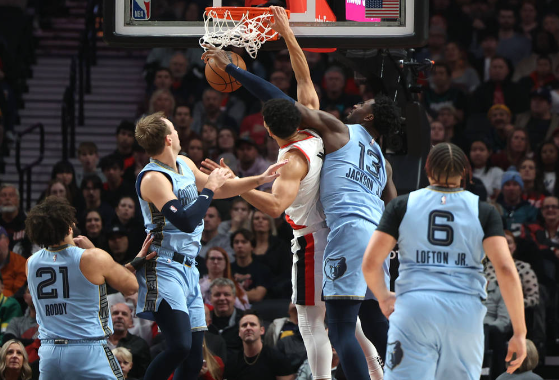 贝恩30+8+5 灰熊末节轰出26-2攻击波以112-100复仇开拓者迎赛季首胜 贝恩30+8+5 灰熊末节轰出26-2攻击波以112-100复仇开拓者迎赛季首胜