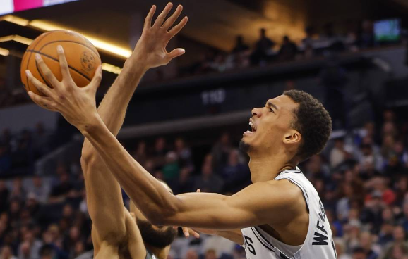 戈贝尔16+21正负值+33 华子17中4 森林狼12-94送马刺15连败 戈贝尔16+21正负值+33 华子17中4 森林狼12-94送马刺15连败