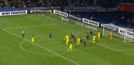 1702174635299712.gif 02.gif