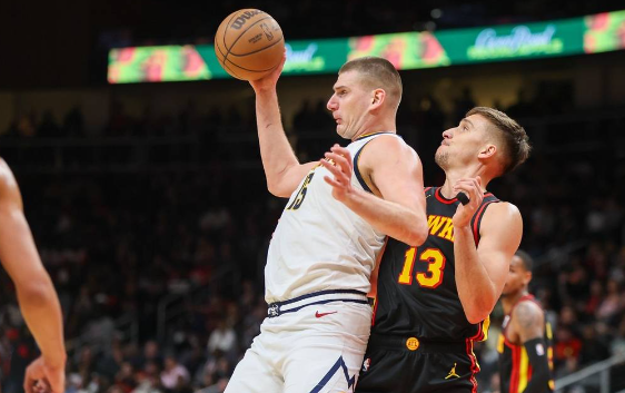 约基奇25+8波格丹空砍40分 特雷-杨遭驱逐老鹰122-129不敌掘金 约基奇25+8波格丹空砍40分 特雷-杨遭驱逐老鹰122-129不敌掘金