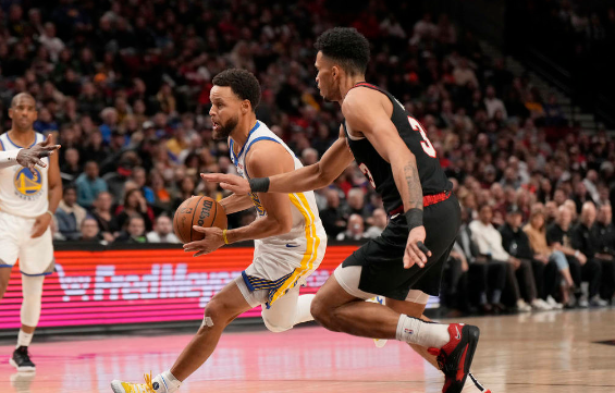 库里三分8中0全场仅7分克莱28分 勇士客场118-114险胜开拓者 库里三分8中0全场仅7分克莱28分 勇士客场118-114险胜开拓者