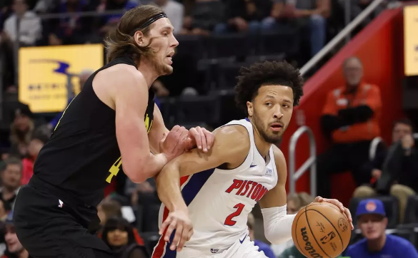 奥利尼克27+6 康宁汉姆28+7+10 爵士6人上双119-111送活塞25连败 奥利尼克27+6 康宁汉姆28+7+10 爵士6人上双119-111送活塞25连败