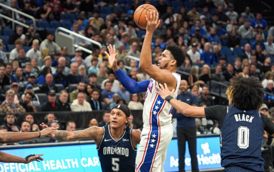 马克西23+6哈里斯22分 大帝缺阵76人112-92轻取魔术避连败 马克西23+6哈里斯22分 大帝缺阵76人112-92轻取魔术避连败