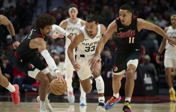 文班亚马缺阵亨德森砍22+11 开拓者4人20+以134-128力擒马刺 文班亚马缺阵亨德森砍22+11 开拓者4人20+以134-128力擒马刺