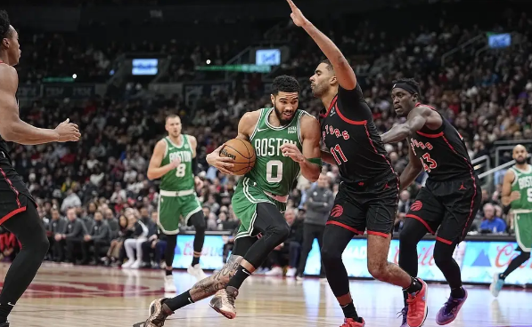 绿军105-96横扫猛龙 塔图姆19+14+6 霍勒迪22+6+7 巴雷特24+9 绿军105-96横扫猛龙 塔图姆19+14+6 霍勒迪22+6+7 巴雷特24+9