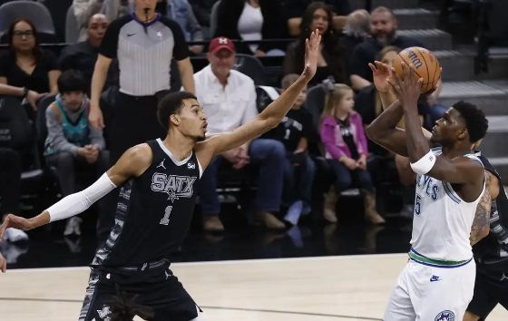 文班亚马23+9+6唐斯错失绝杀 华子31+12森林狼112-113憾负马刺 文班亚马23+9+6唐斯错失绝杀 华子31+12森林狼112-113憾负马刺